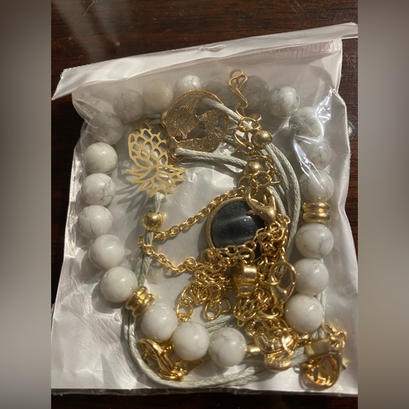 NWOT charm bracelets - Picture 5 of 6